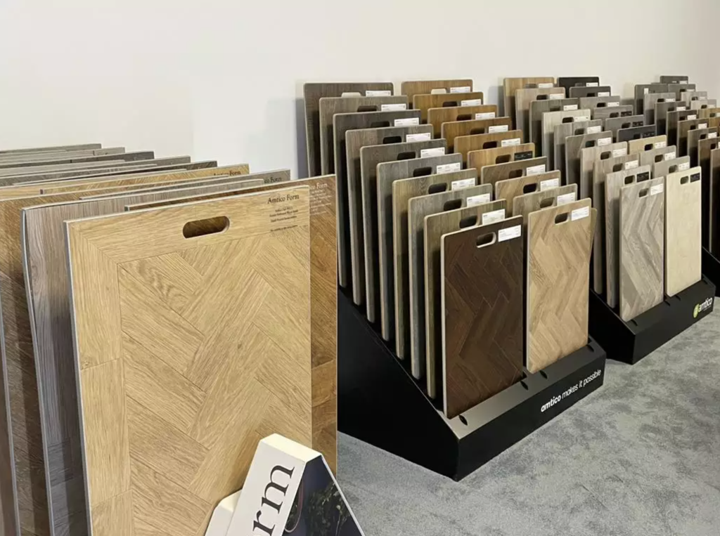 Ausstellungsräume-Gehrden-Muster-Holzboden-Designboden-Auswahl